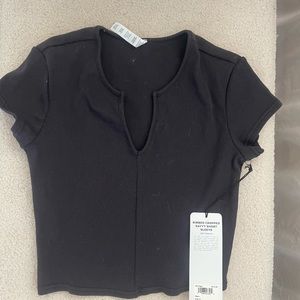 Alo yoga cropped shirt